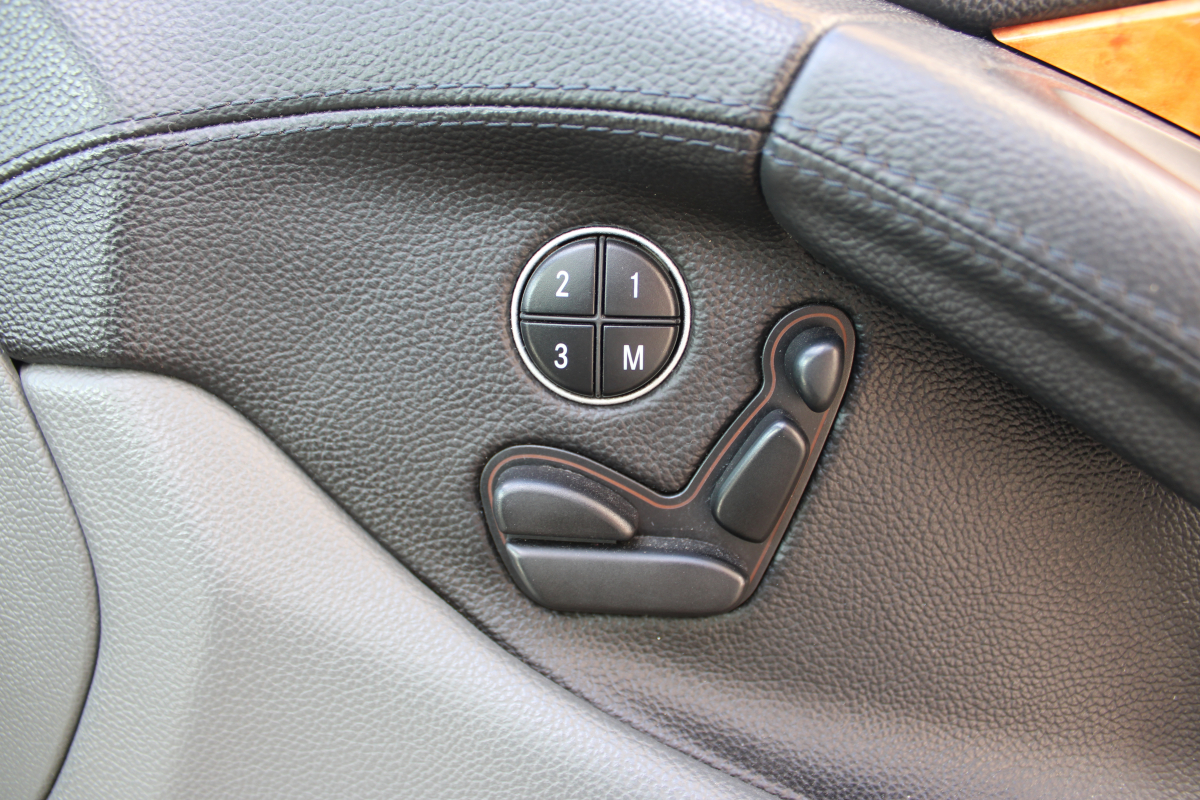 Mercedes SL — 18