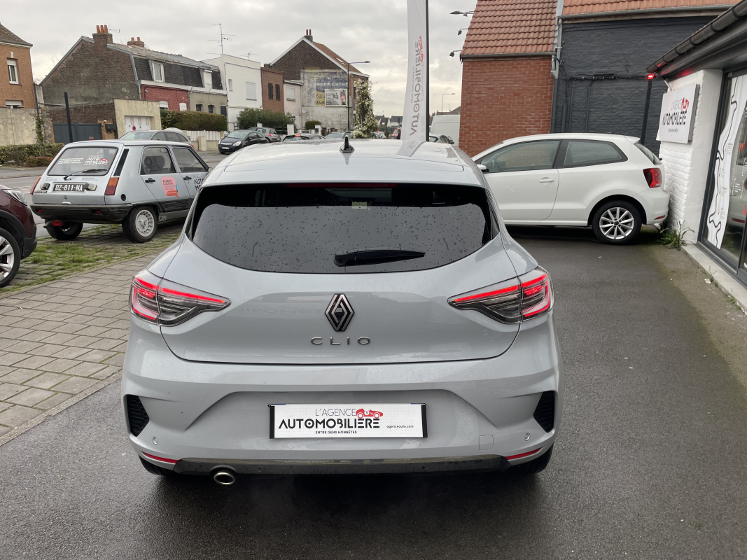 Renault Clio — 4