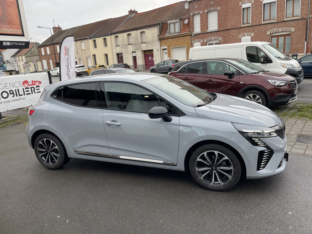 Renault Clio — 8