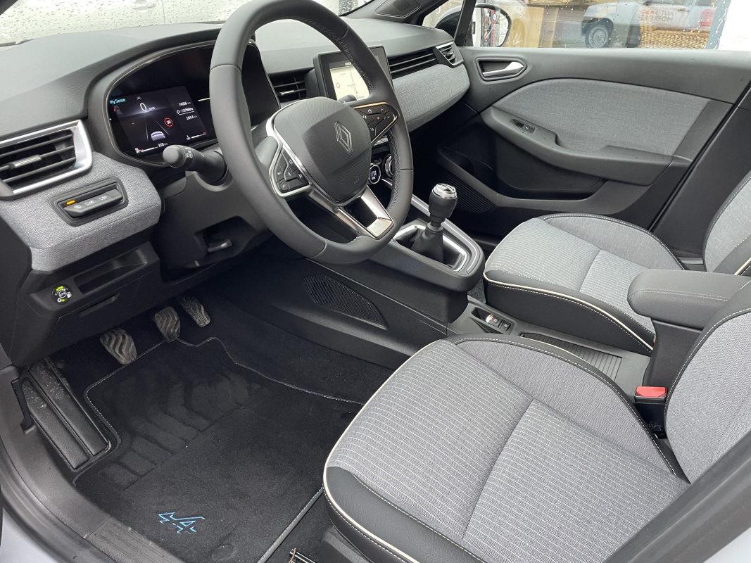 Renault Clio — 9