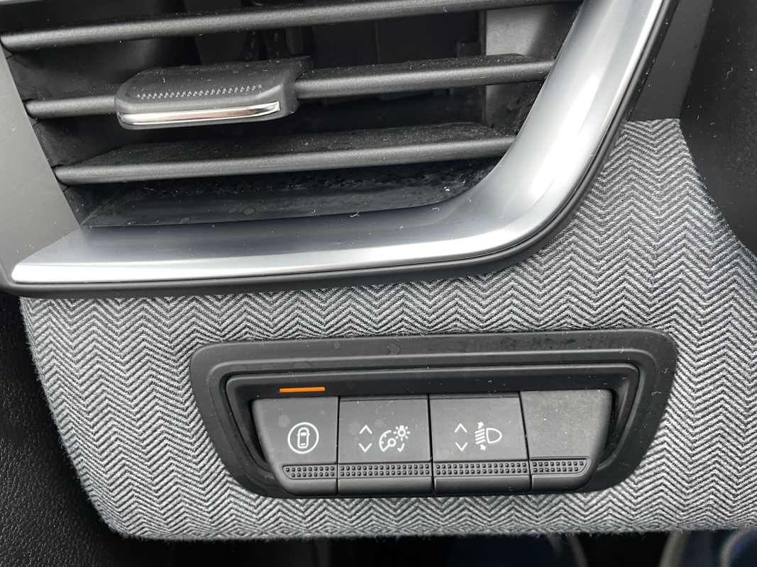 Renault Clio — 18