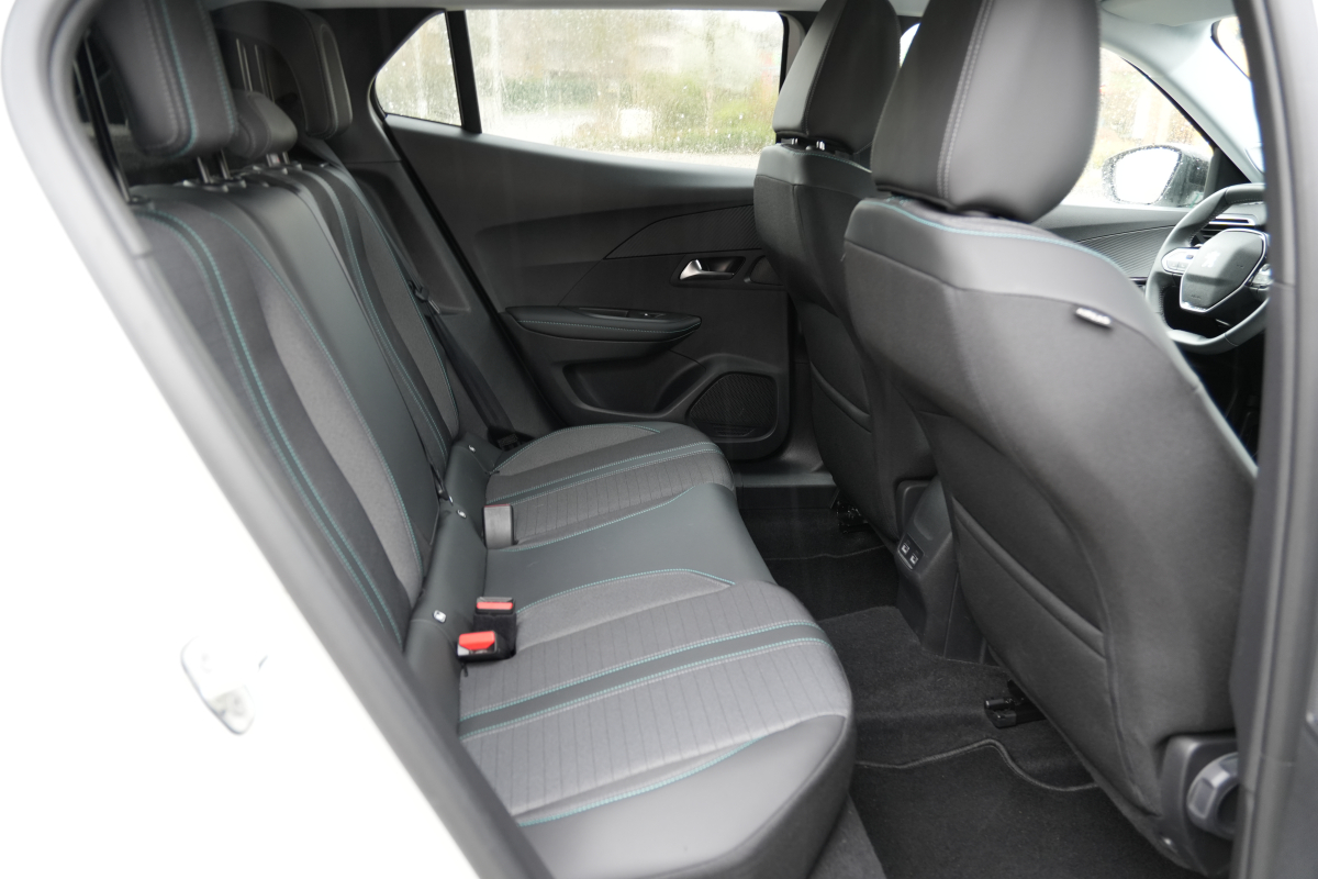 Peugeot 2008 — 36