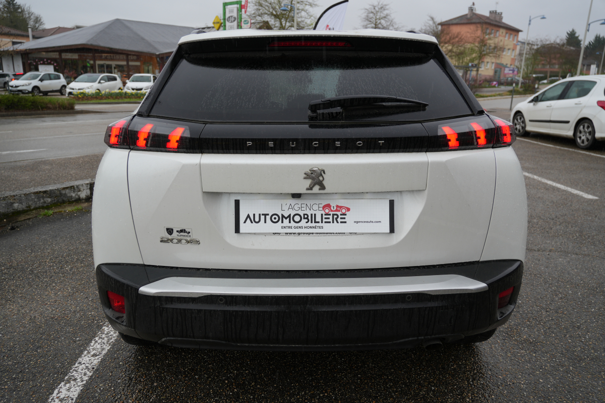 Peugeot 2008 — 7
