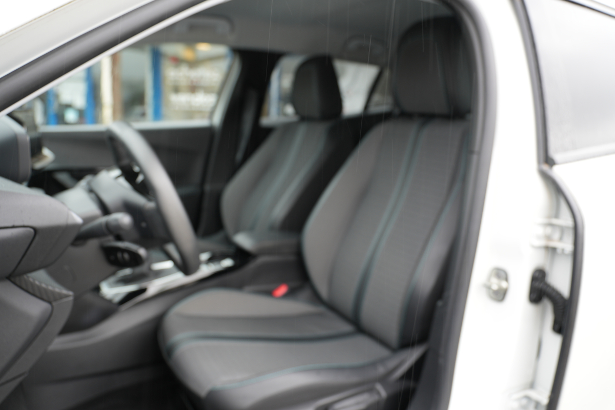 Peugeot 2008 — 25