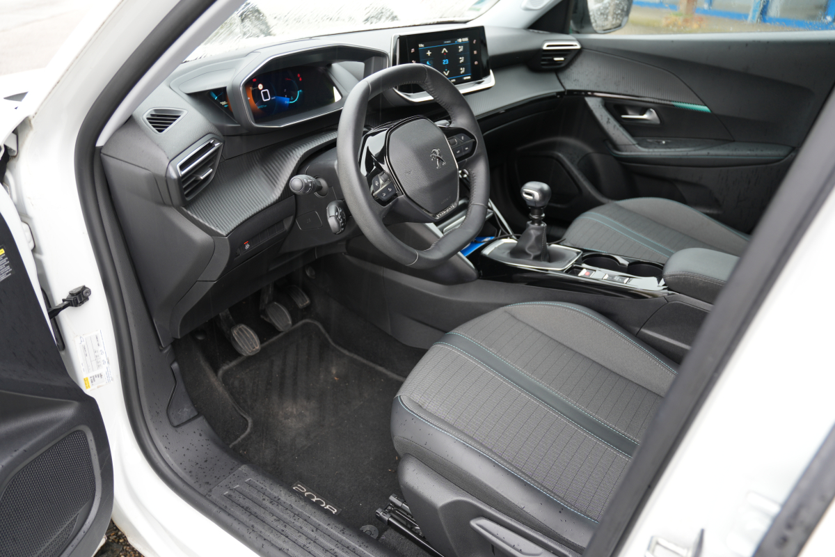 Peugeot 2008 — 33