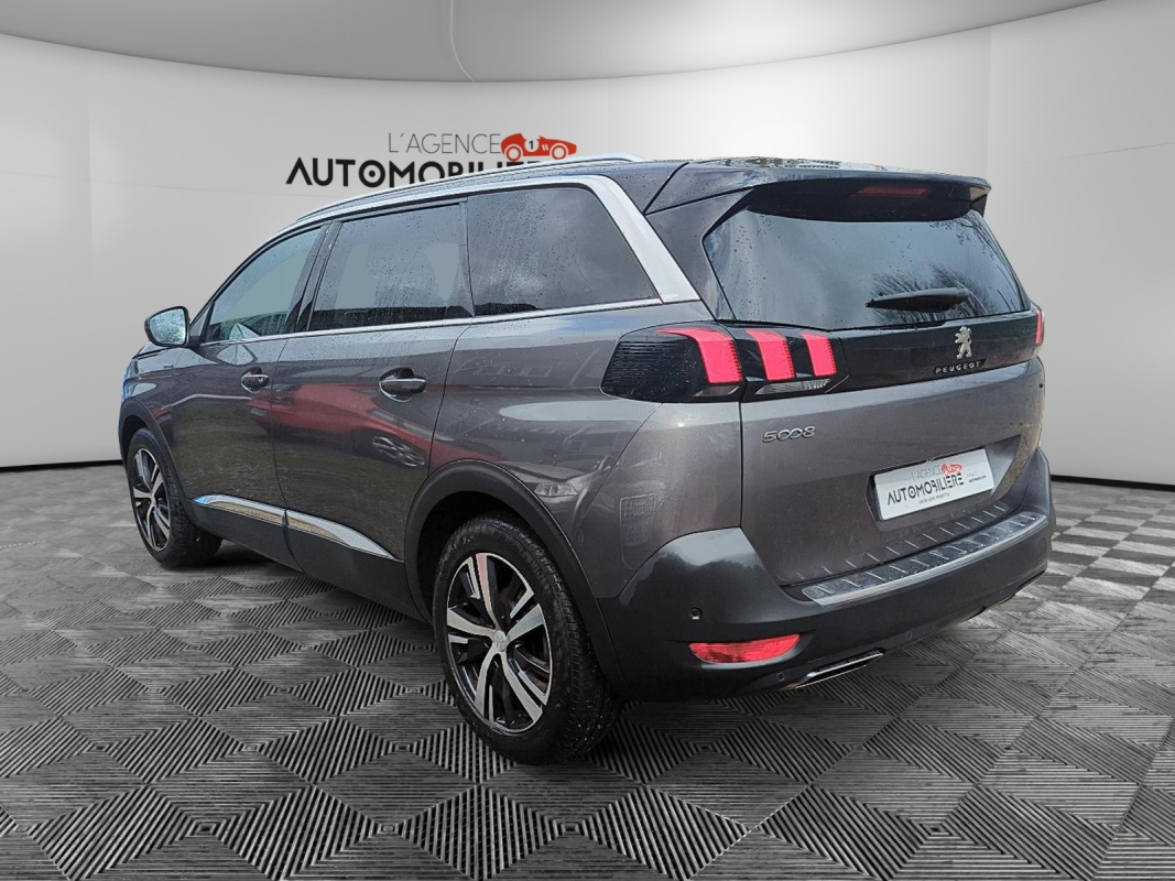 Peugeot 5008 — 5