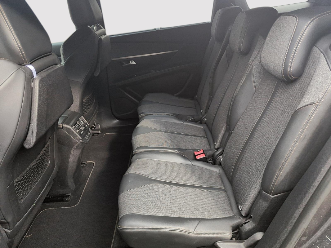 Peugeot 5008 — 10