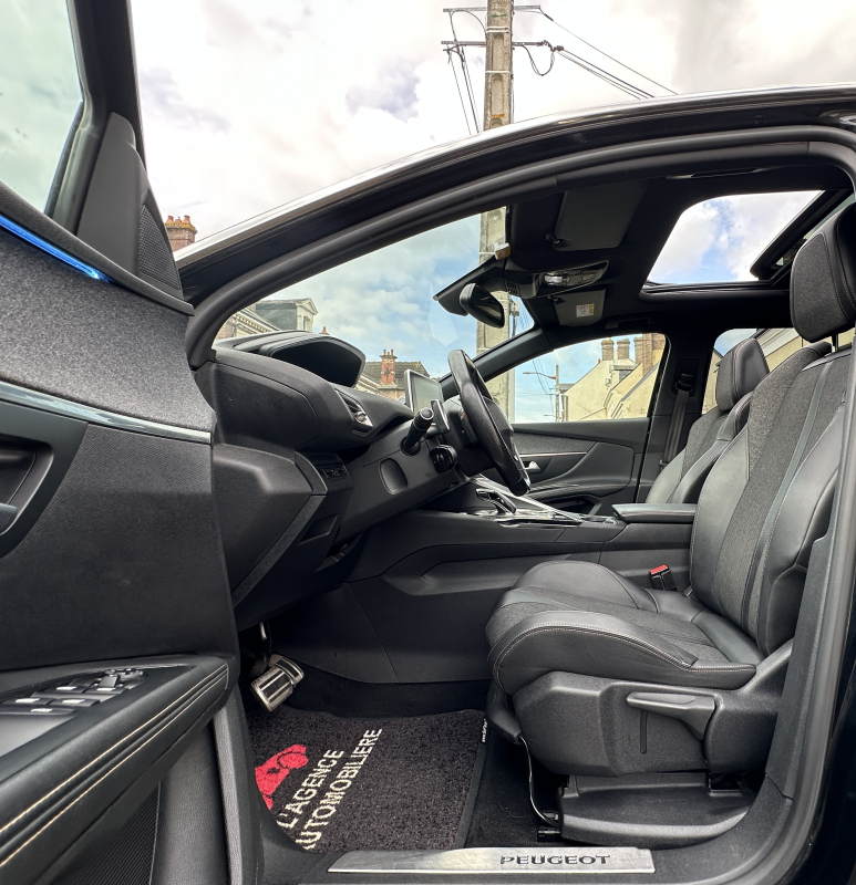Peugeot 5008 — 9