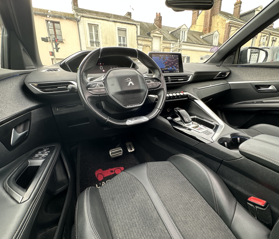 Peugeot 5008 — 8