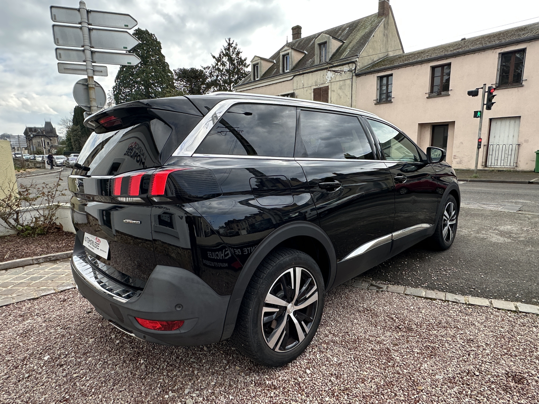 Peugeot 5008 — 6