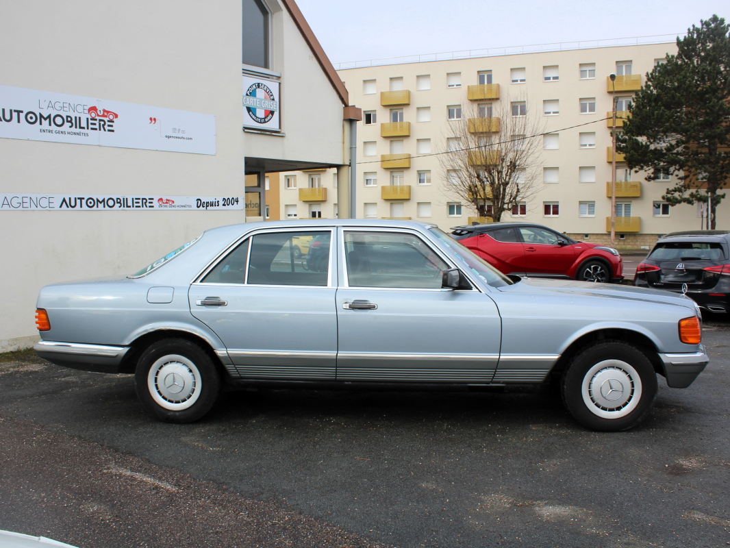 Mercedes 280 — 20
