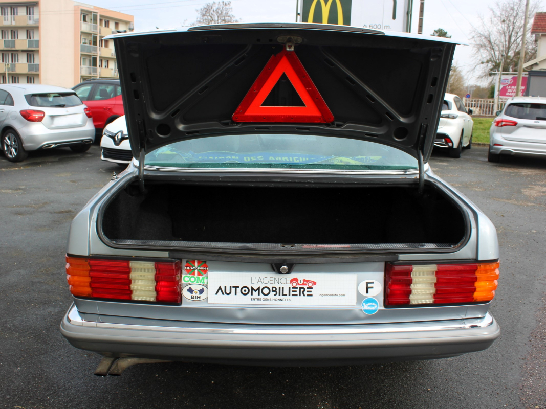 Mercedes 280 — 8