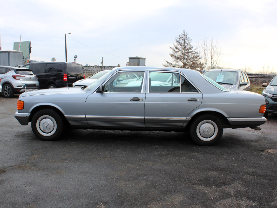 Mercedes 280 — 4