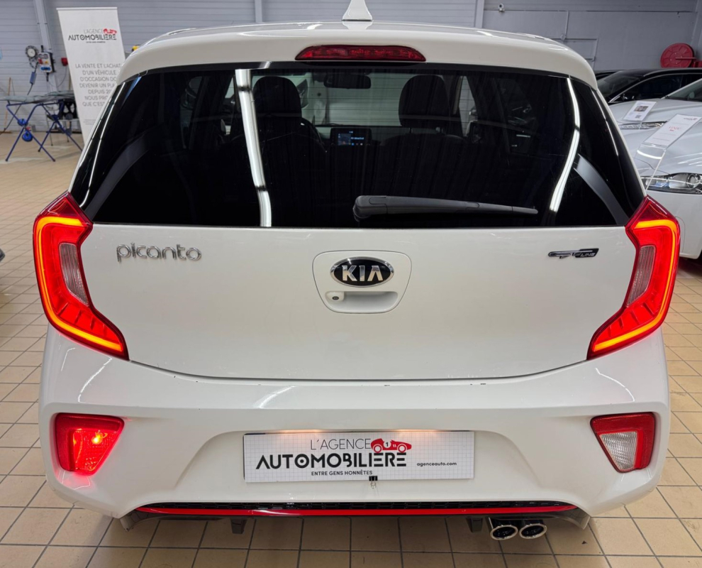 Kia Picanto — 8