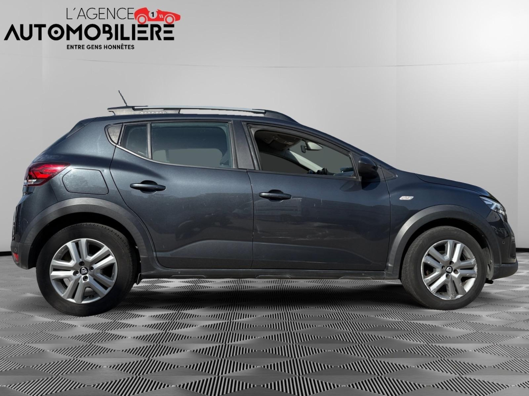 Dacia Sandero — 4