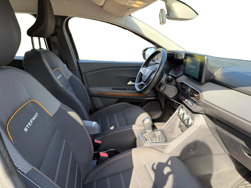 Dacia Sandero — 10