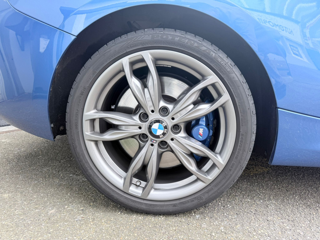 Bmw Série 1 — 24