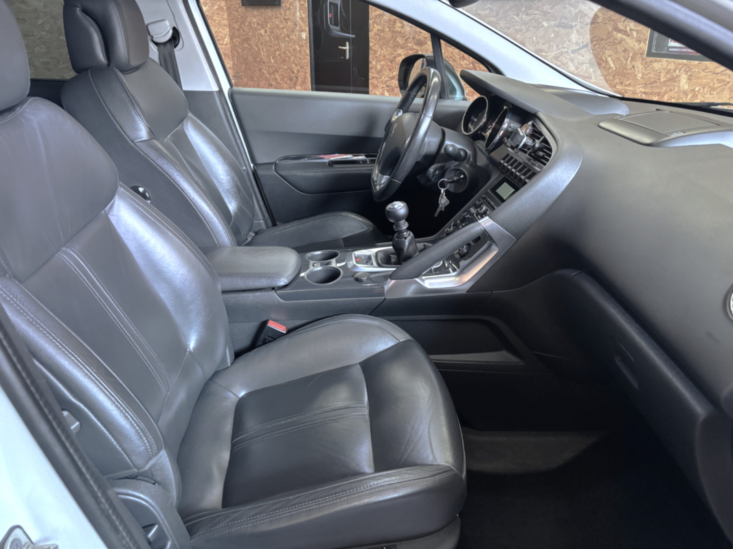 Peugeot 3008 — 12