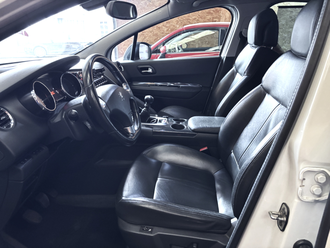 Peugeot 3008 — 14