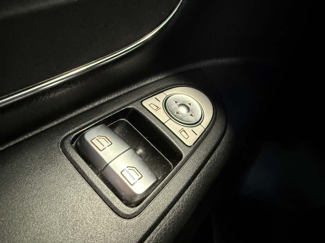 Mercedes Vito — 22
