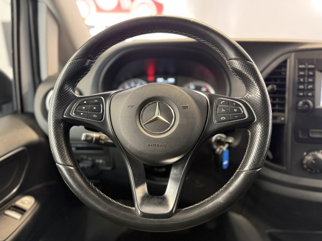 Mercedes Vito — 17