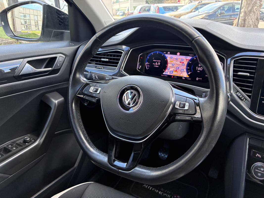 Volkswagen T-roc — 18