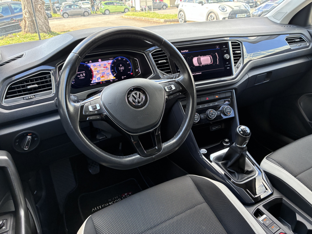 Volkswagen T-roc — 16