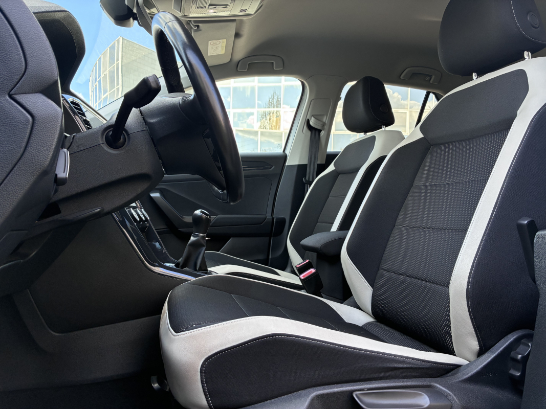 Volkswagen T-roc — 10