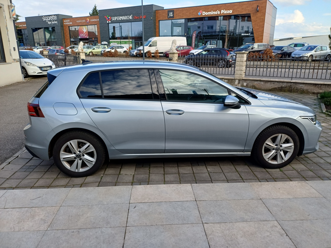 Volkswagen Golf — 6