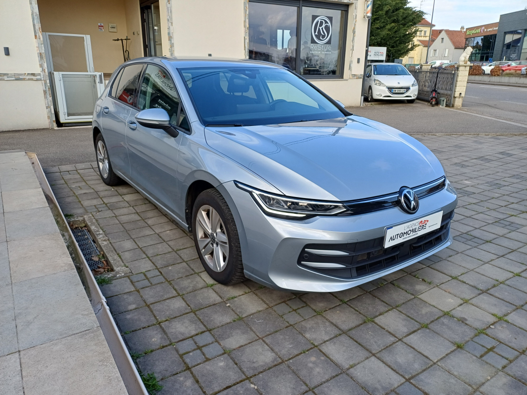 Volkswagen Golf — 7