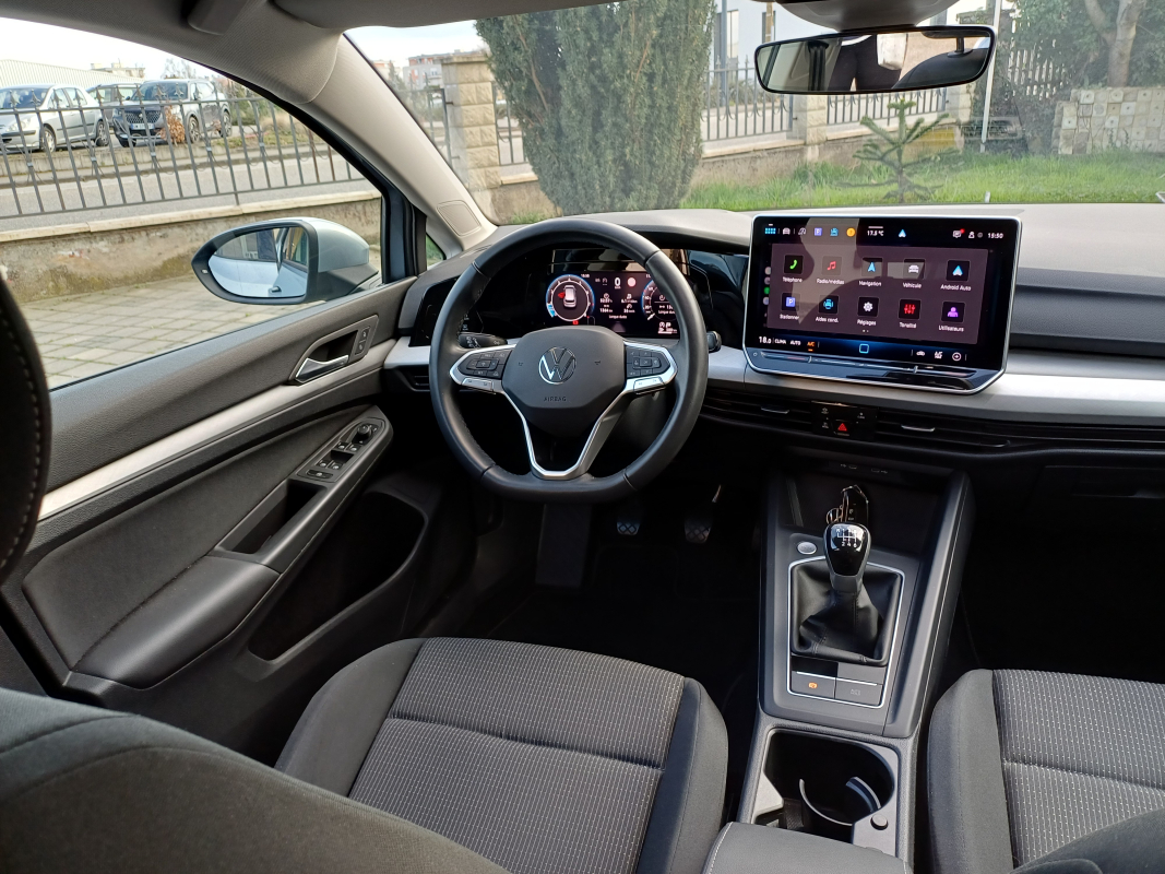 Volkswagen Golf — 23