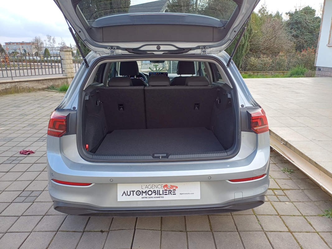 Volkswagen Golf — 21