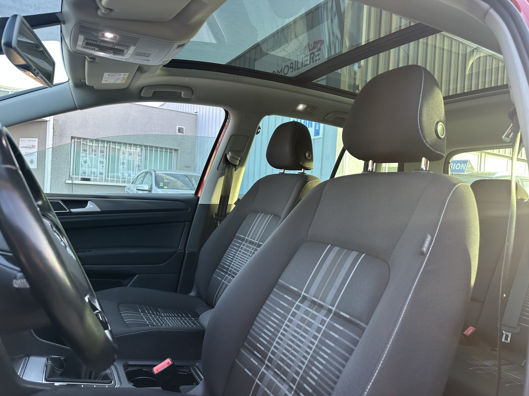 Volkswagen Golf Sportsvan — 10
