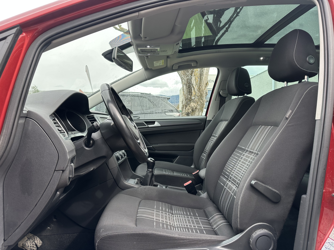 Volkswagen Golf Sportsvan — 12