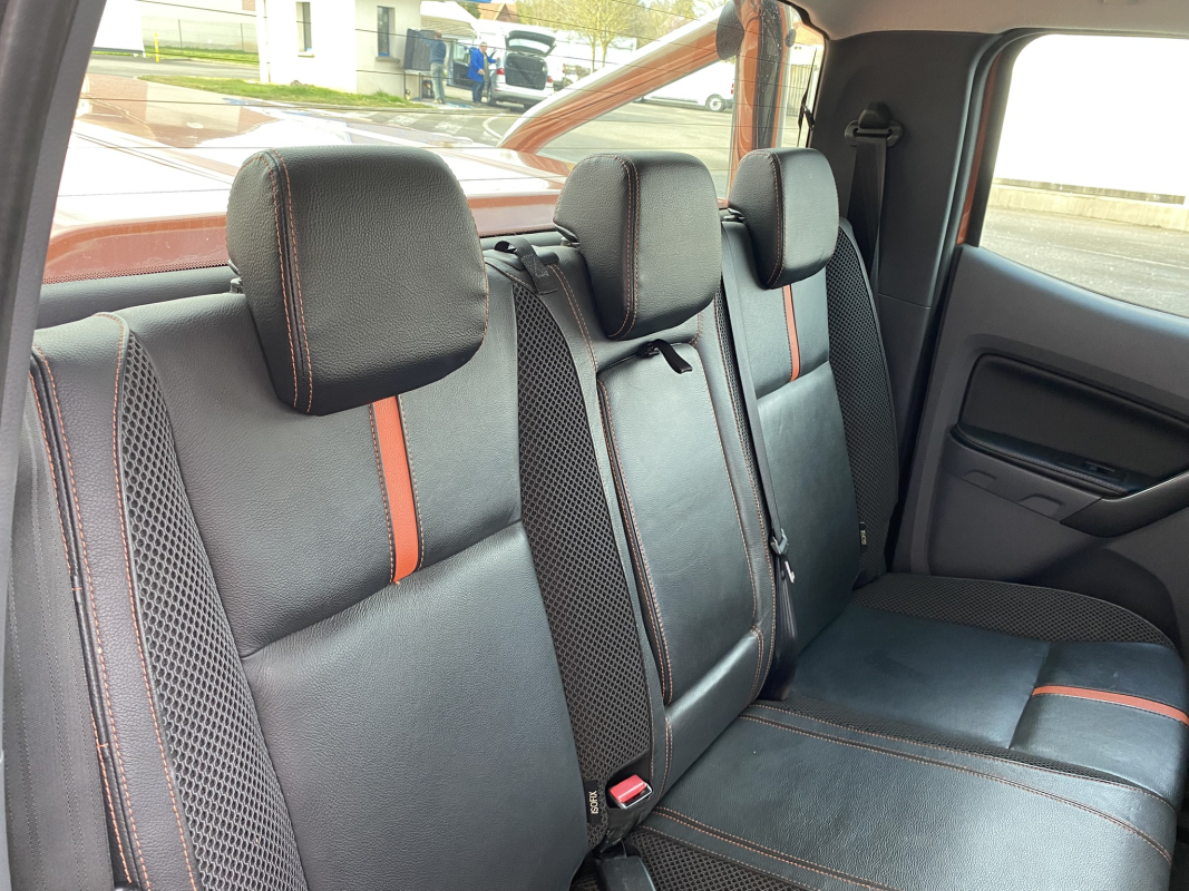 Ford Ranger — 32