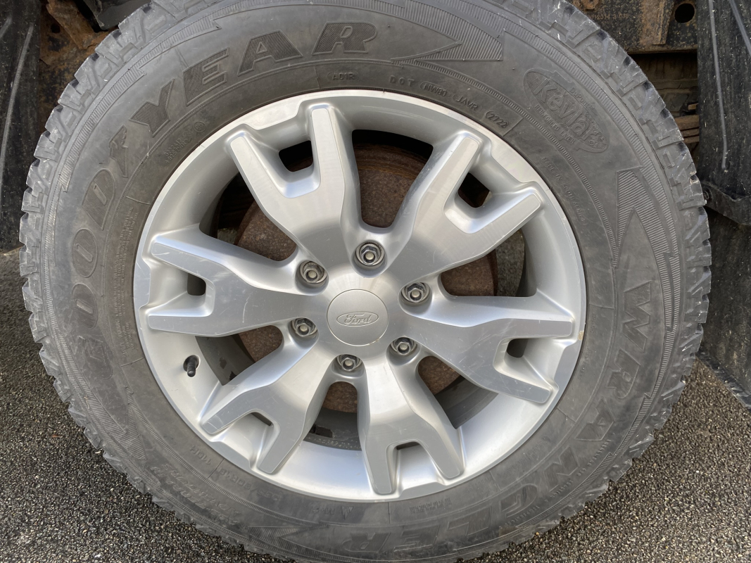 Ford Ranger — 35