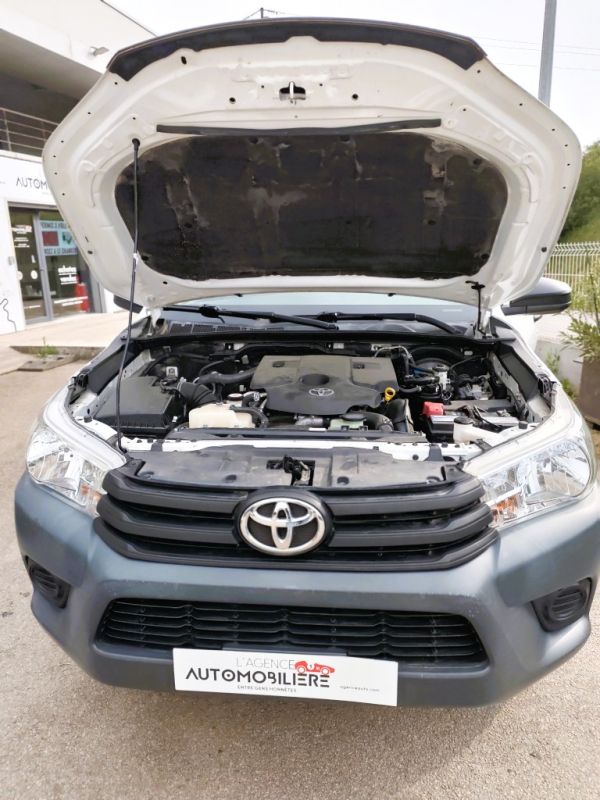 Toyota Hilux — 15