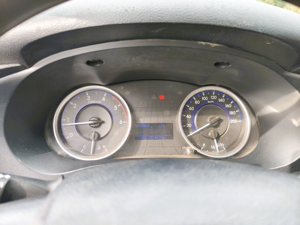 Toyota Hilux — 13