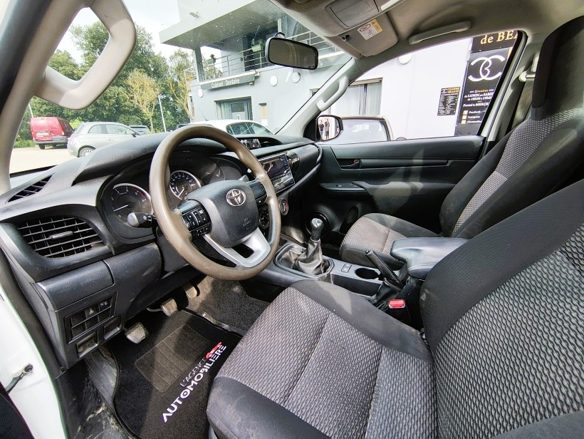 Toyota Hilux — 9
