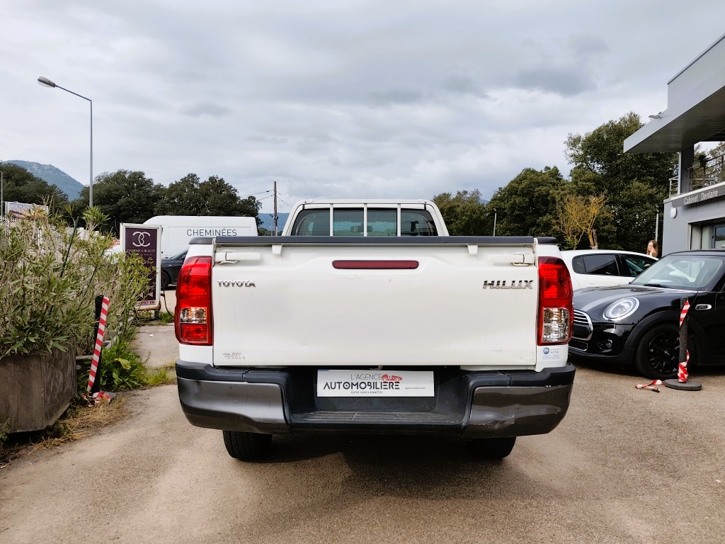 Toyota Hilux — 6