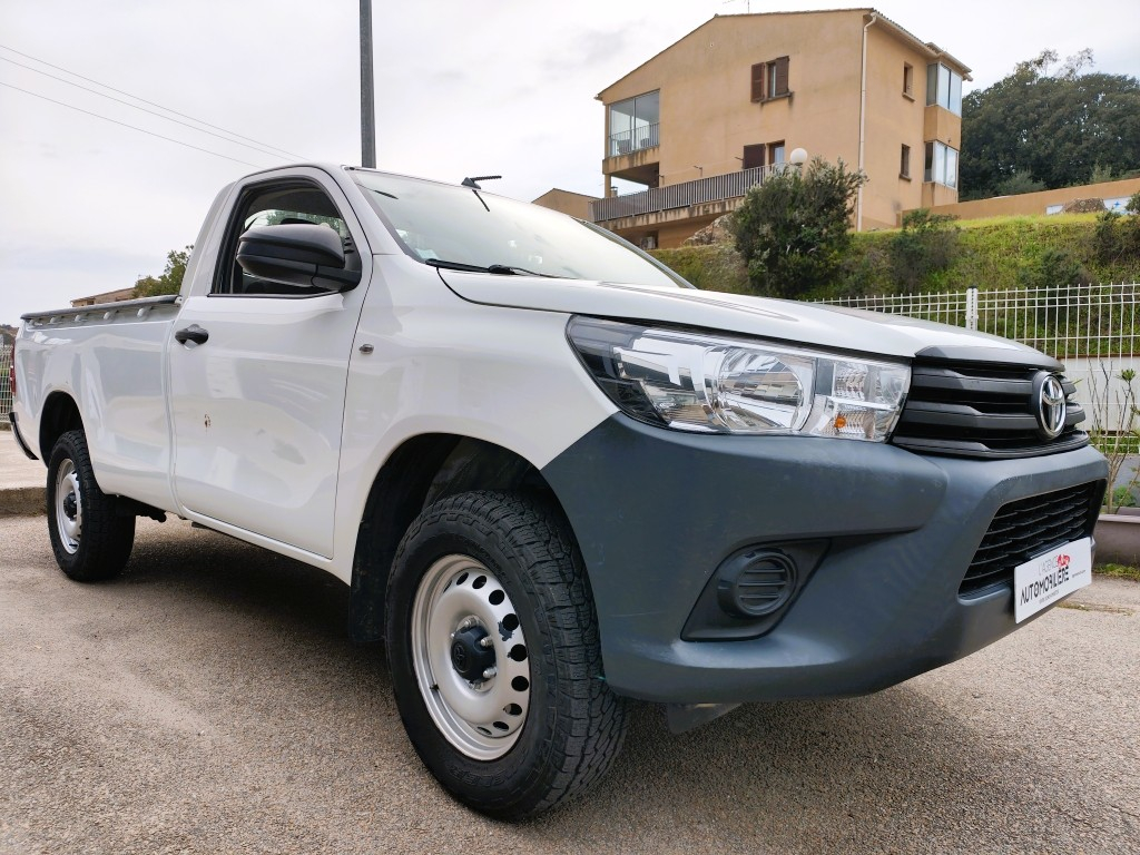 Toyota Hilux — 3