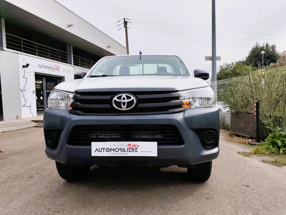 Toyota Hilux — 2