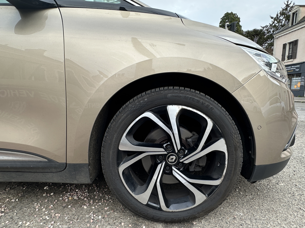Renault Grand Scenic — 29