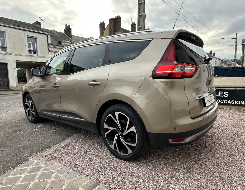 Renault Grand Scenic — 4