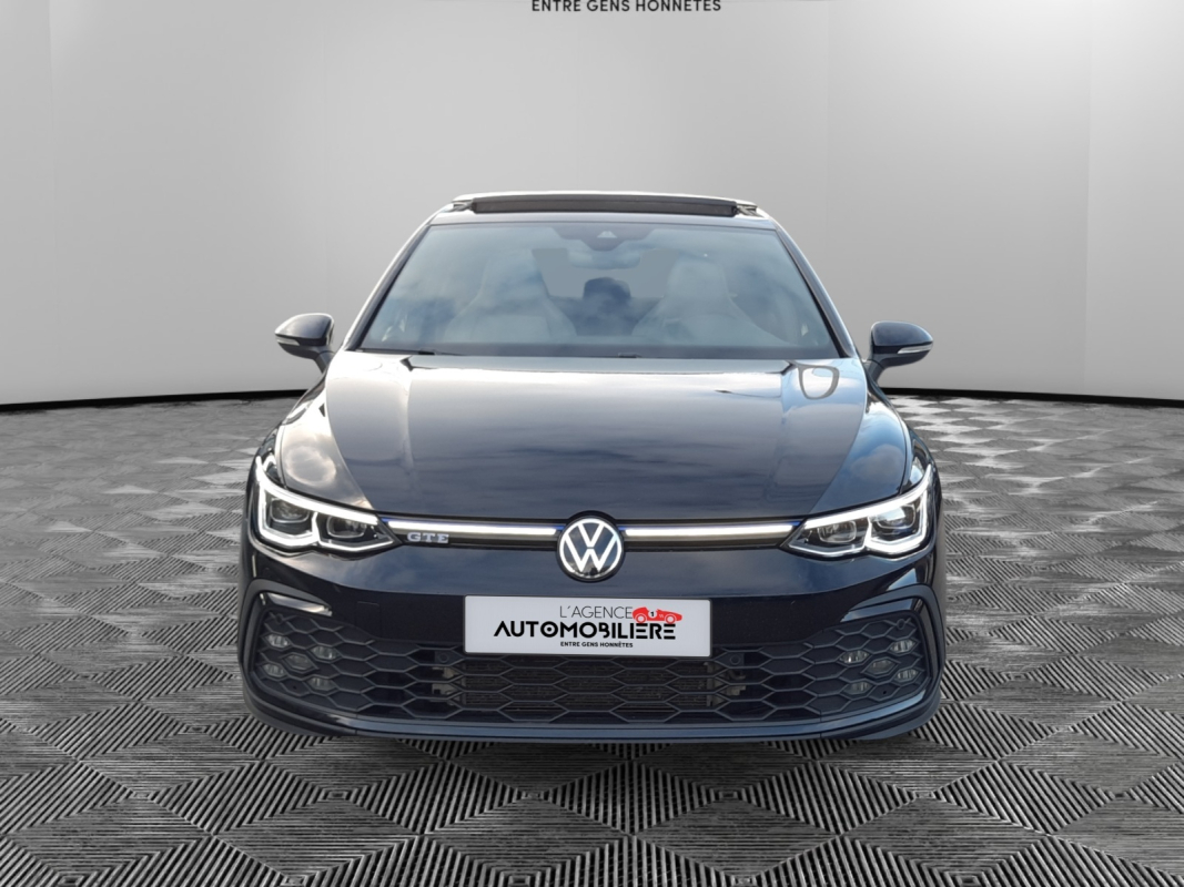 Volkswagen Golf — 2