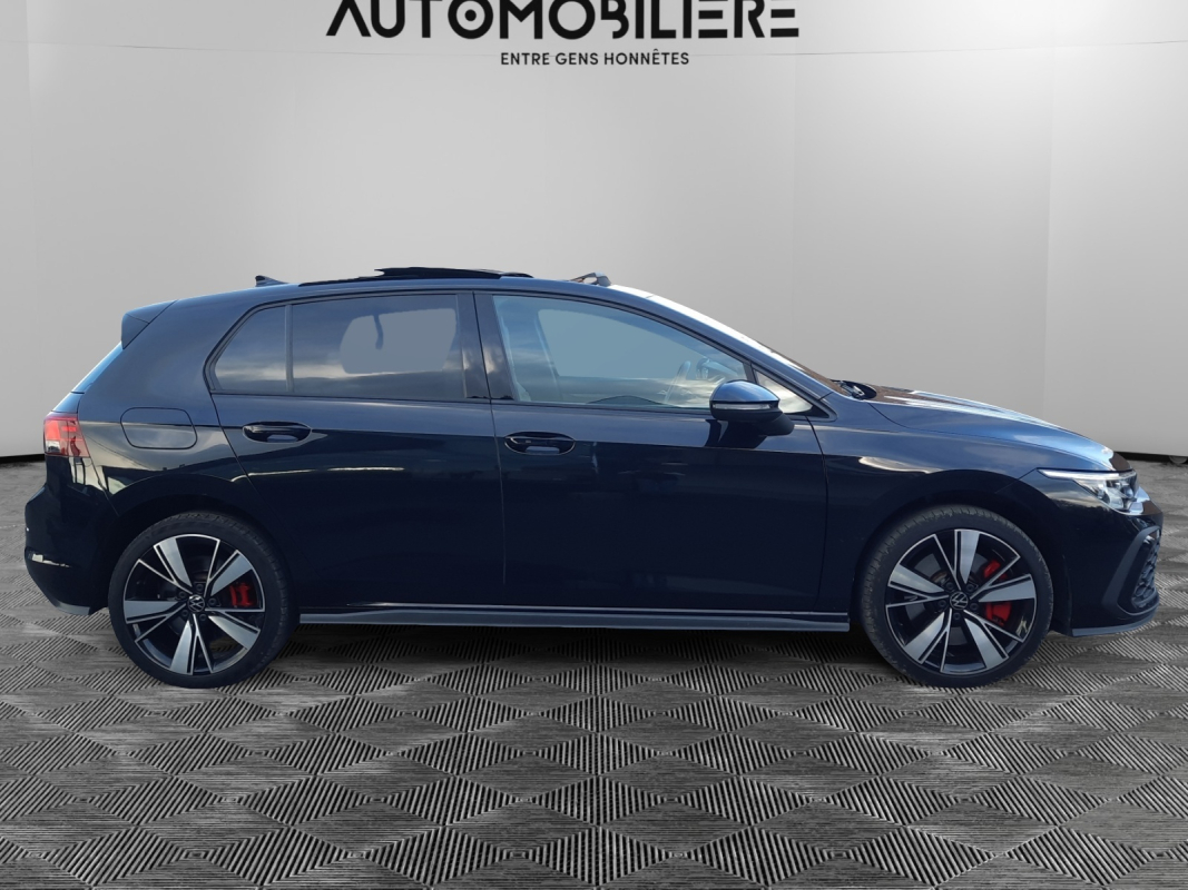 Volkswagen Golf — 5