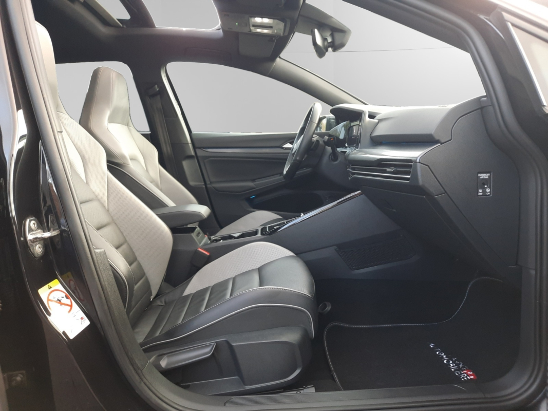 Volkswagen Golf — 28