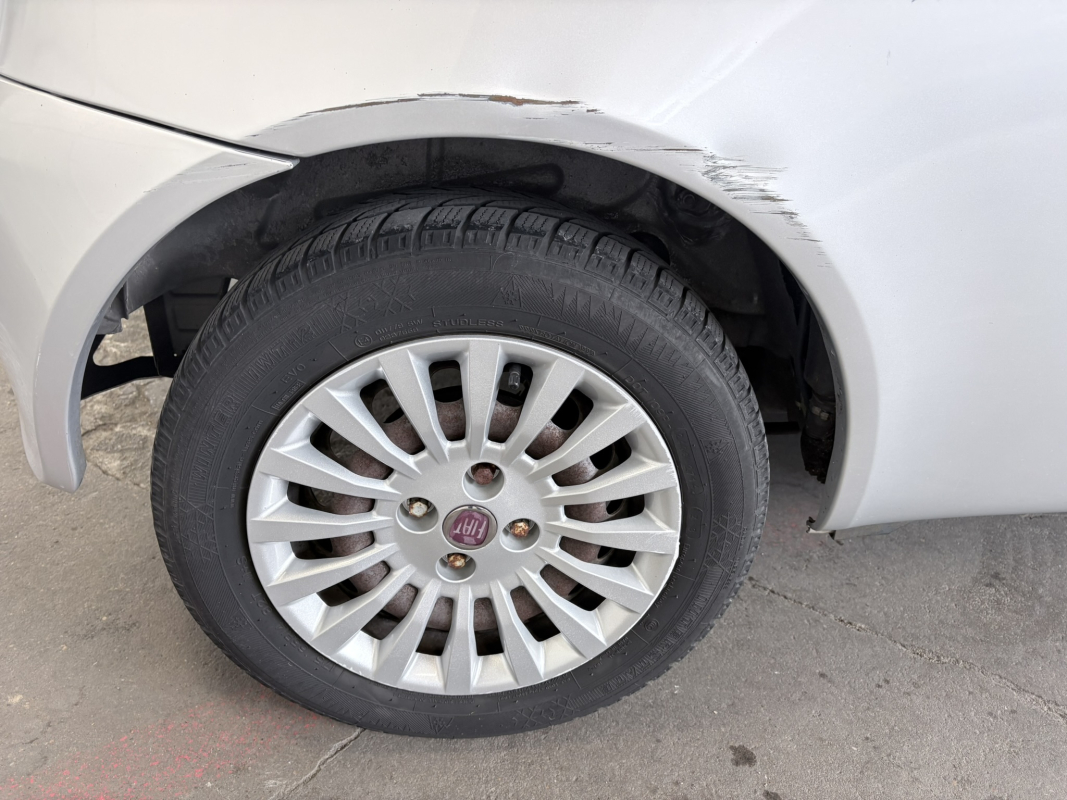 Fiat Punto — 18