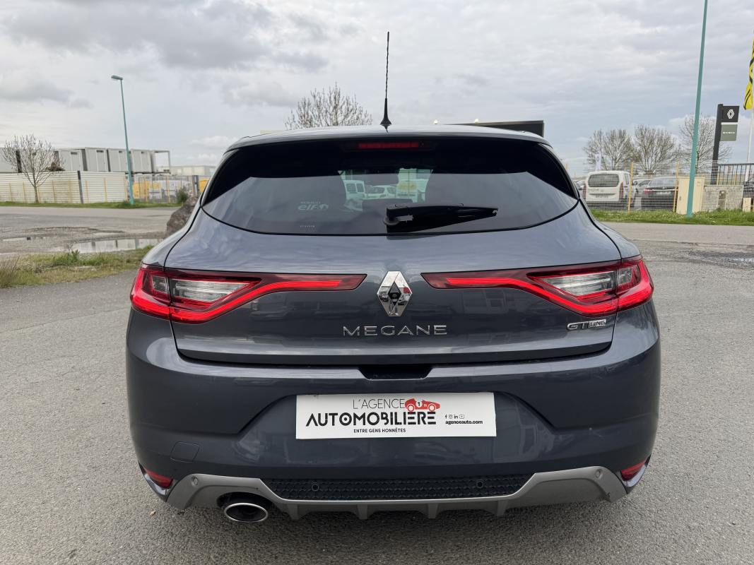 Renault Megane — 6