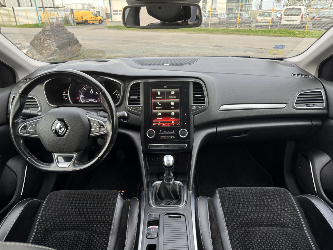 Renault Megane — 11